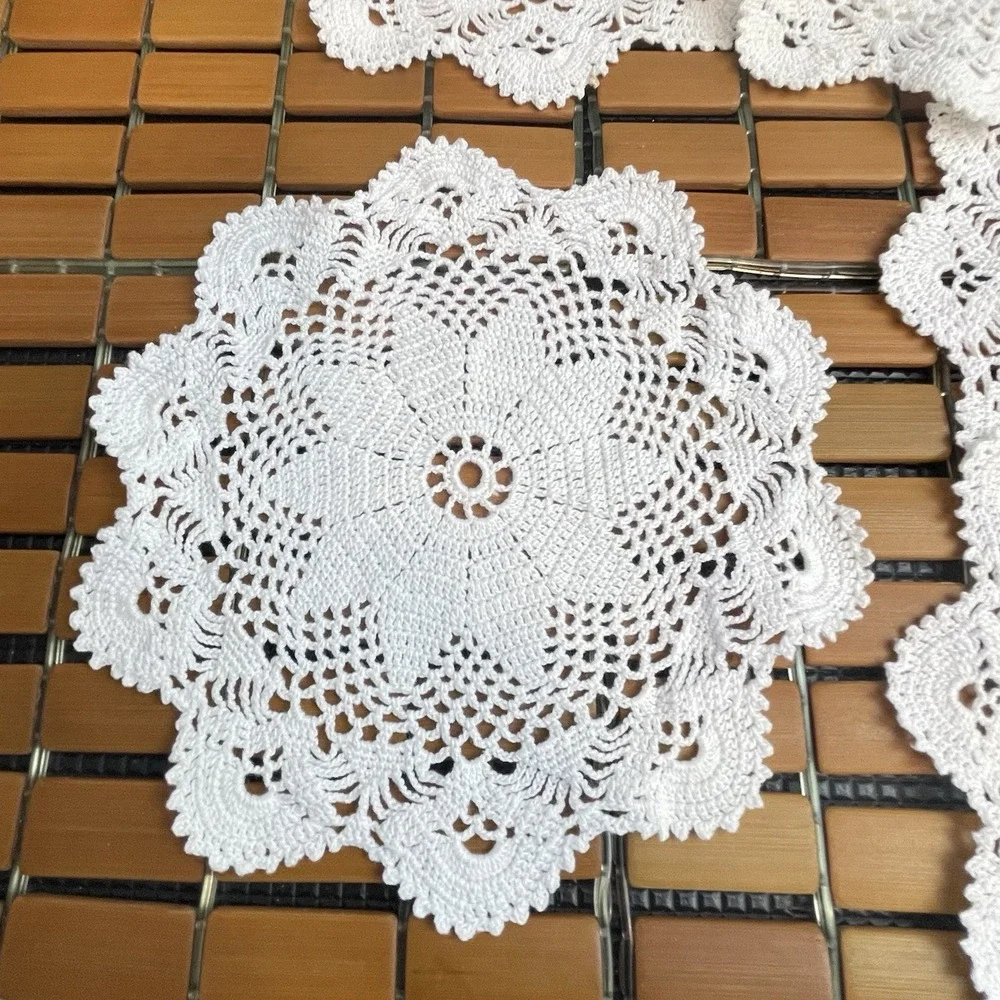 Lot of 6 Vintage Style Handmade White Crochet Lace Doilies Coasters Placemats